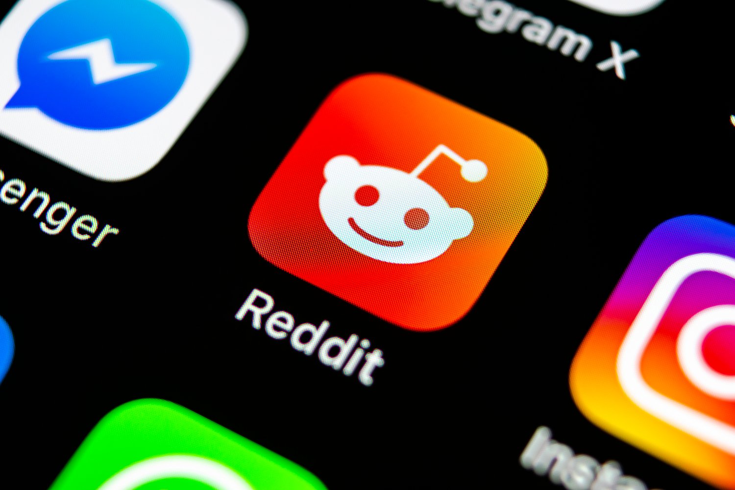 Reddit, Bitcoin (BTC) ve Ethereum (ETH) Satın Aldı