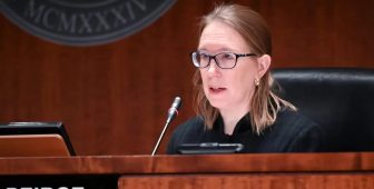 SEC’in Kripto Para Görev Gücü Başkanı Hester Peirce, TRUMP ve Tüm Memecoinler Hakkında Son Noktayı Koydu!